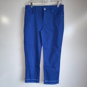 CHICO'S Slimming Girlfriend Slim Leg Crop Jeans Size 0 = Size 10 Blue Fray Hem